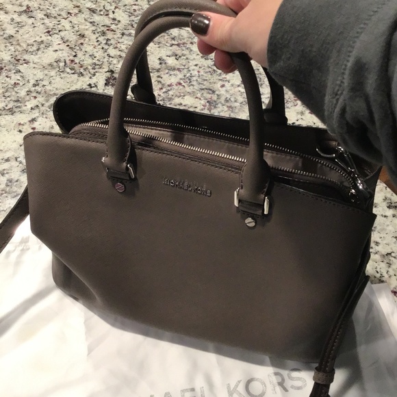 Michael Kors Savannah tote - Picture 7 of 7